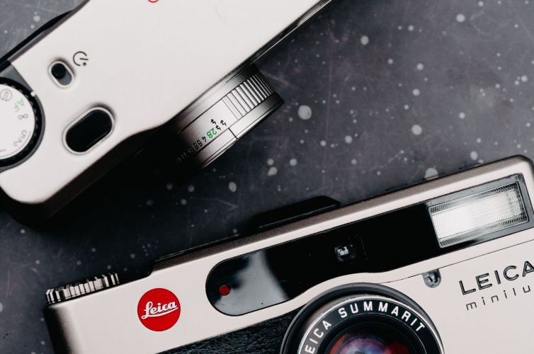 Contax T2 vs Leica Minilux