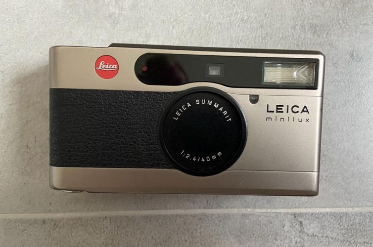 Leica Minilux mit Summarit 2.4/40mm